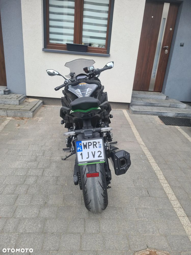 Kawasaki Ninja 1000 SX - 5