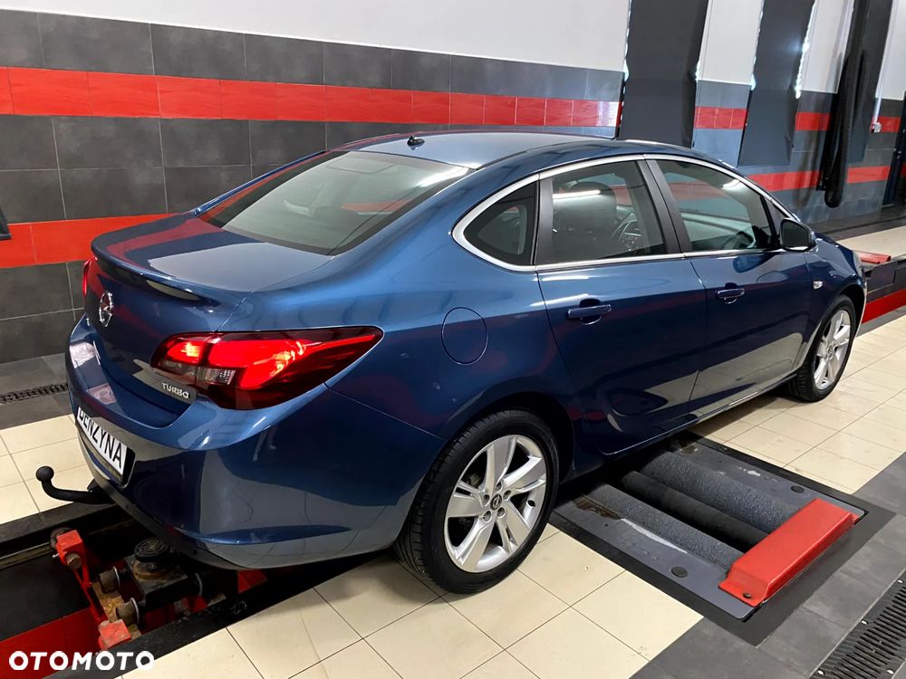 Opel Astra 1.4 Turbo ecoFLEX Start/Stop Exklusiv - 10