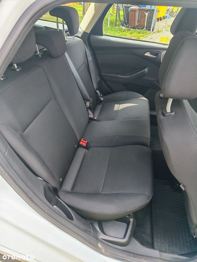 Ford Focus 1.6 Trend - 11