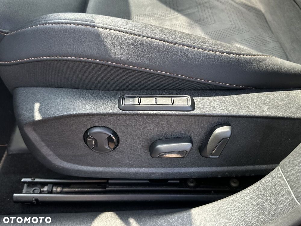 Cupra Formentor 1.5 eTSI mHEV DSG - 38