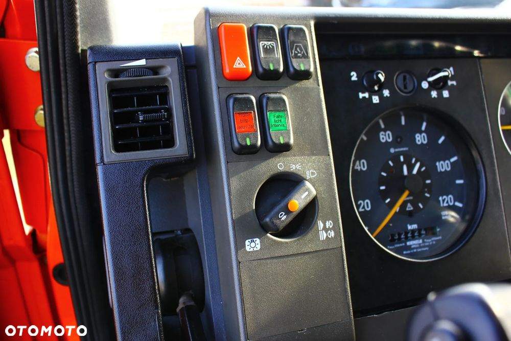 Mercedes-Benz 1124AF Samochód Specjalny -Pożarniczy  napęd 4x4 Mały Przebieg 32 tyś km  Stan Perfekt - 35