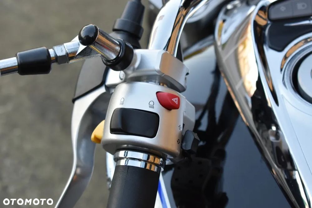 Suzuki Intruder - 24