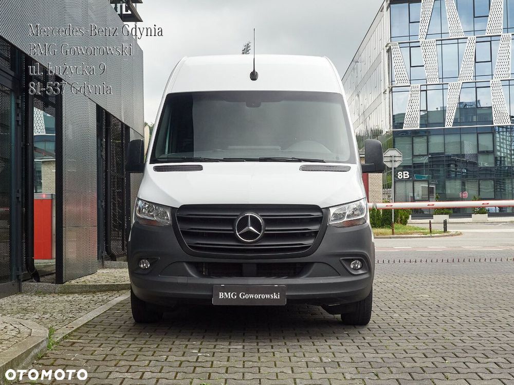 Mercedes-Benz Sprinter - 2