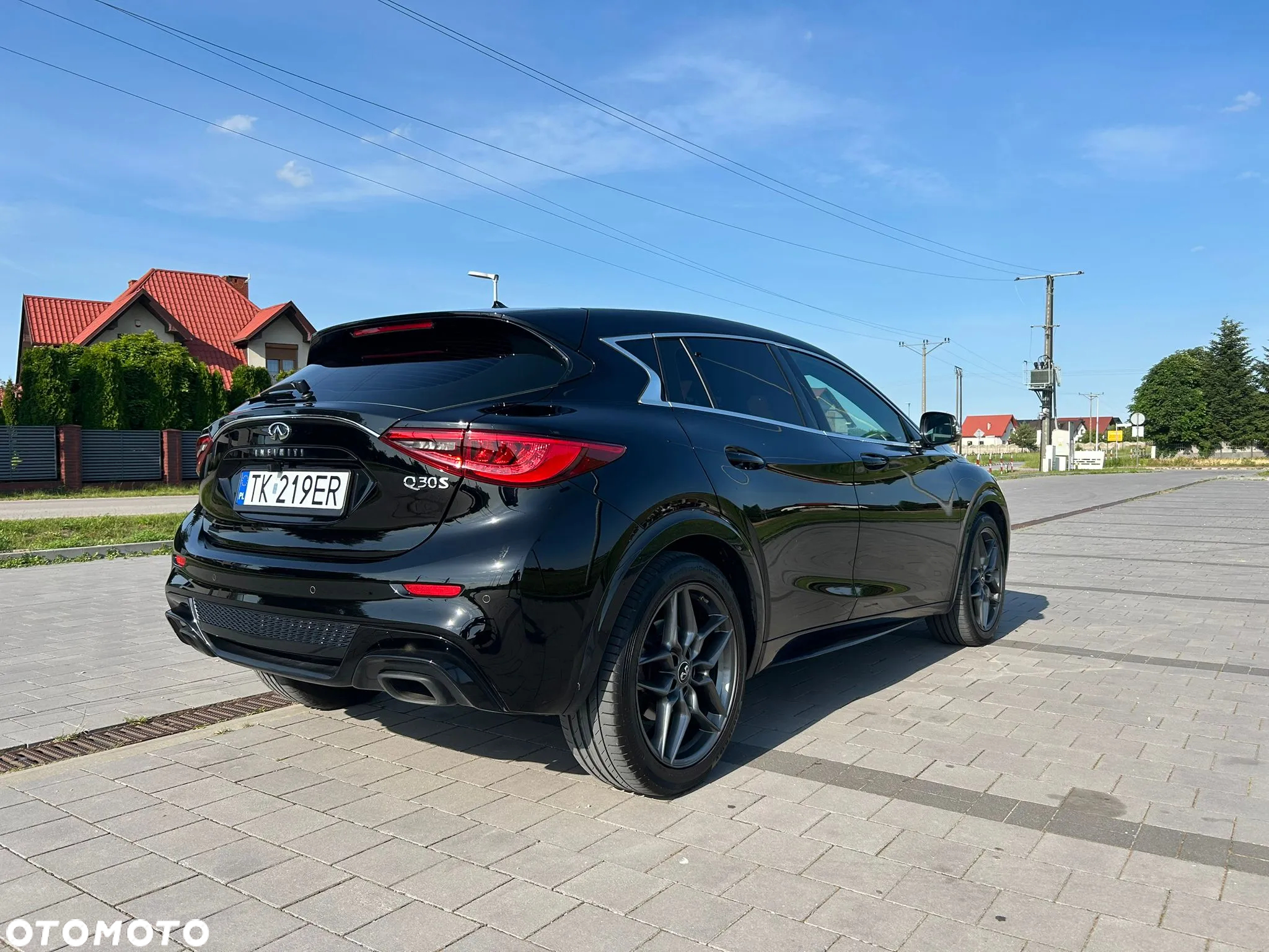 Infiniti Q30 - 27