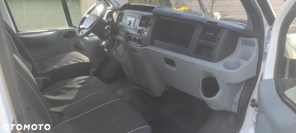 Ford TRANSIT NA BLIZNIAKU POLSKI SALON 1 WŁASCICIEL BEZWYPADKOWY - 9