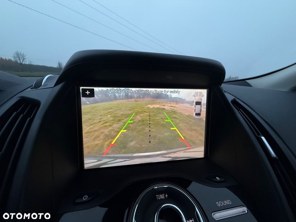 Ford Escape 2.0 EcoBoost AWD Titanium - 40