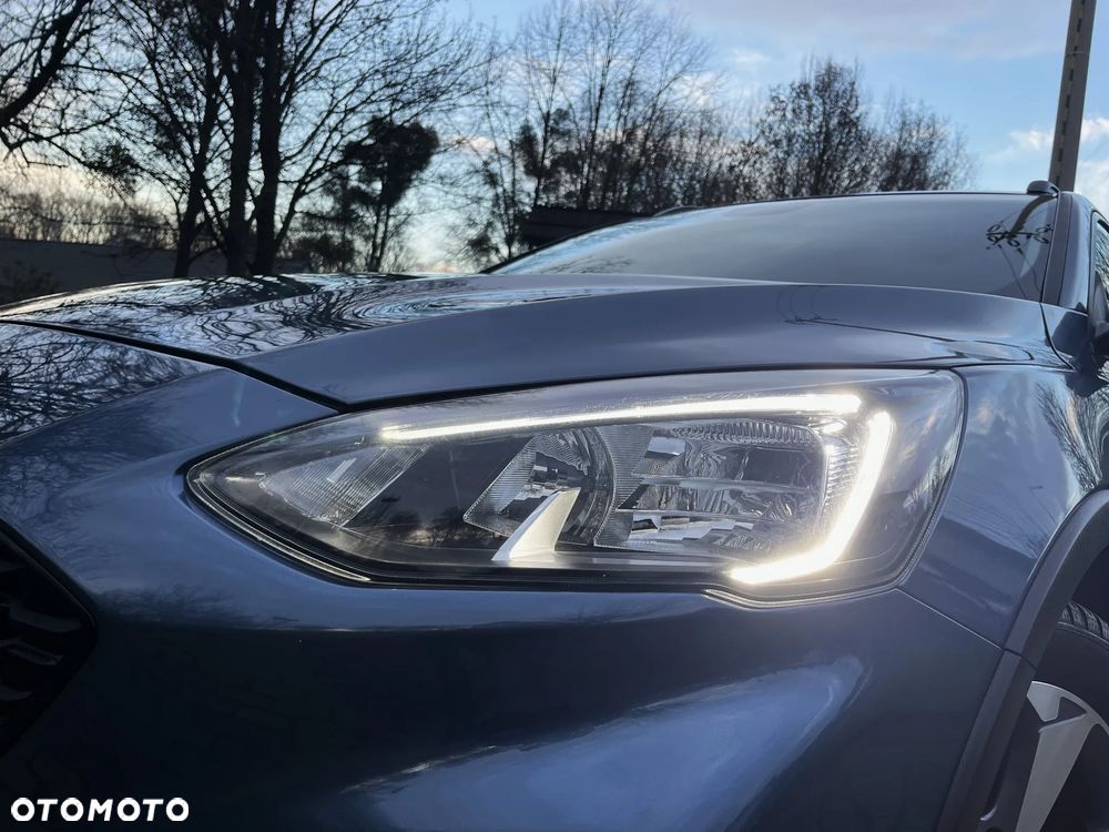 Ford Focus 1.0 EcoBoost Hybrid ACTIVE X - 40