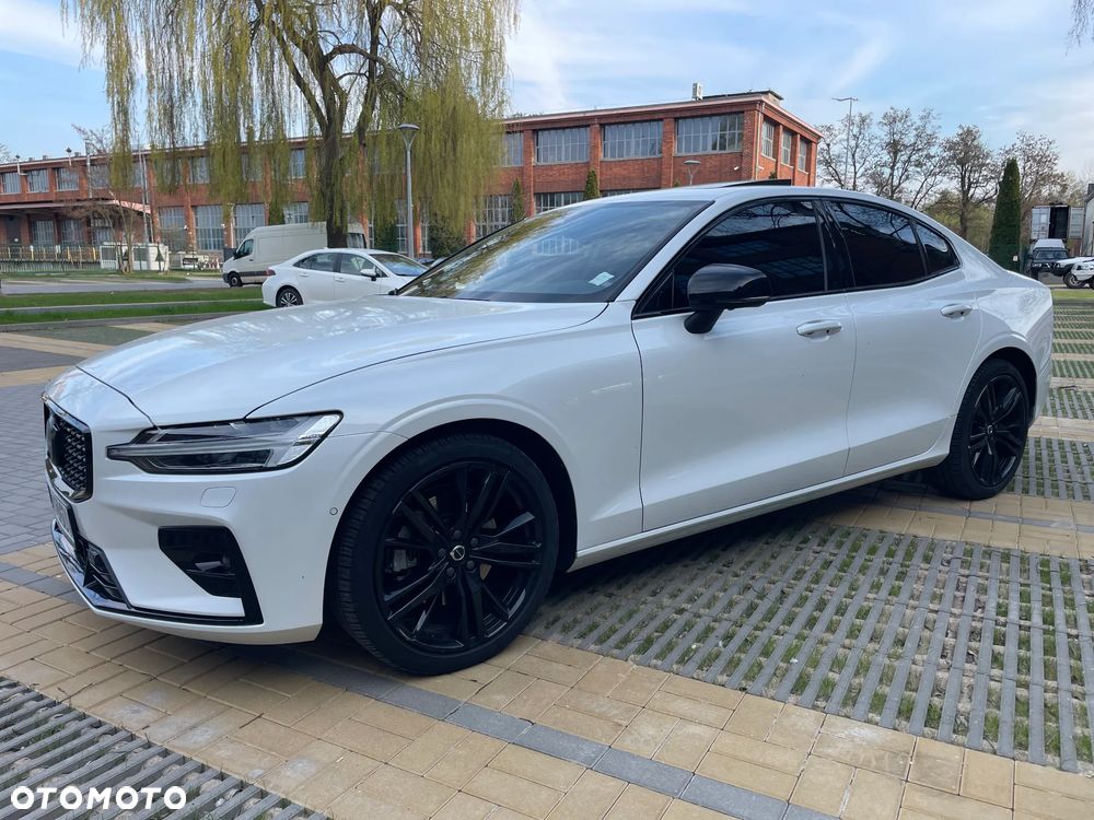 Volvo S60 B5 B R-Design - 2