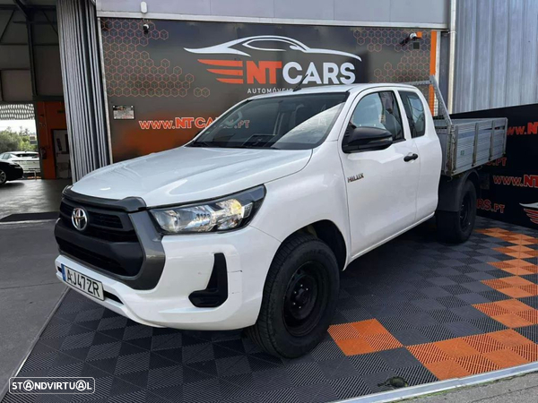 Toyota hilux 2.4 d-4d CE 4X4 3lug