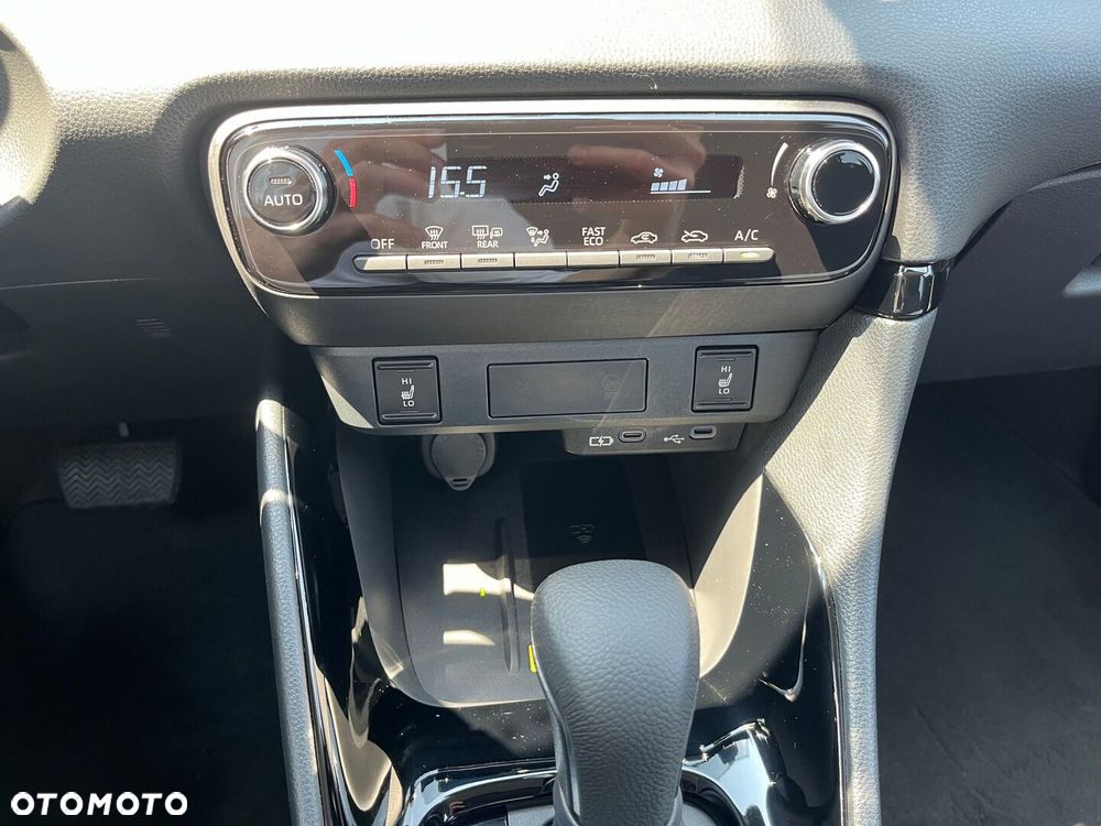 Toyota Yaris Hybrid 1.5 Style - 15