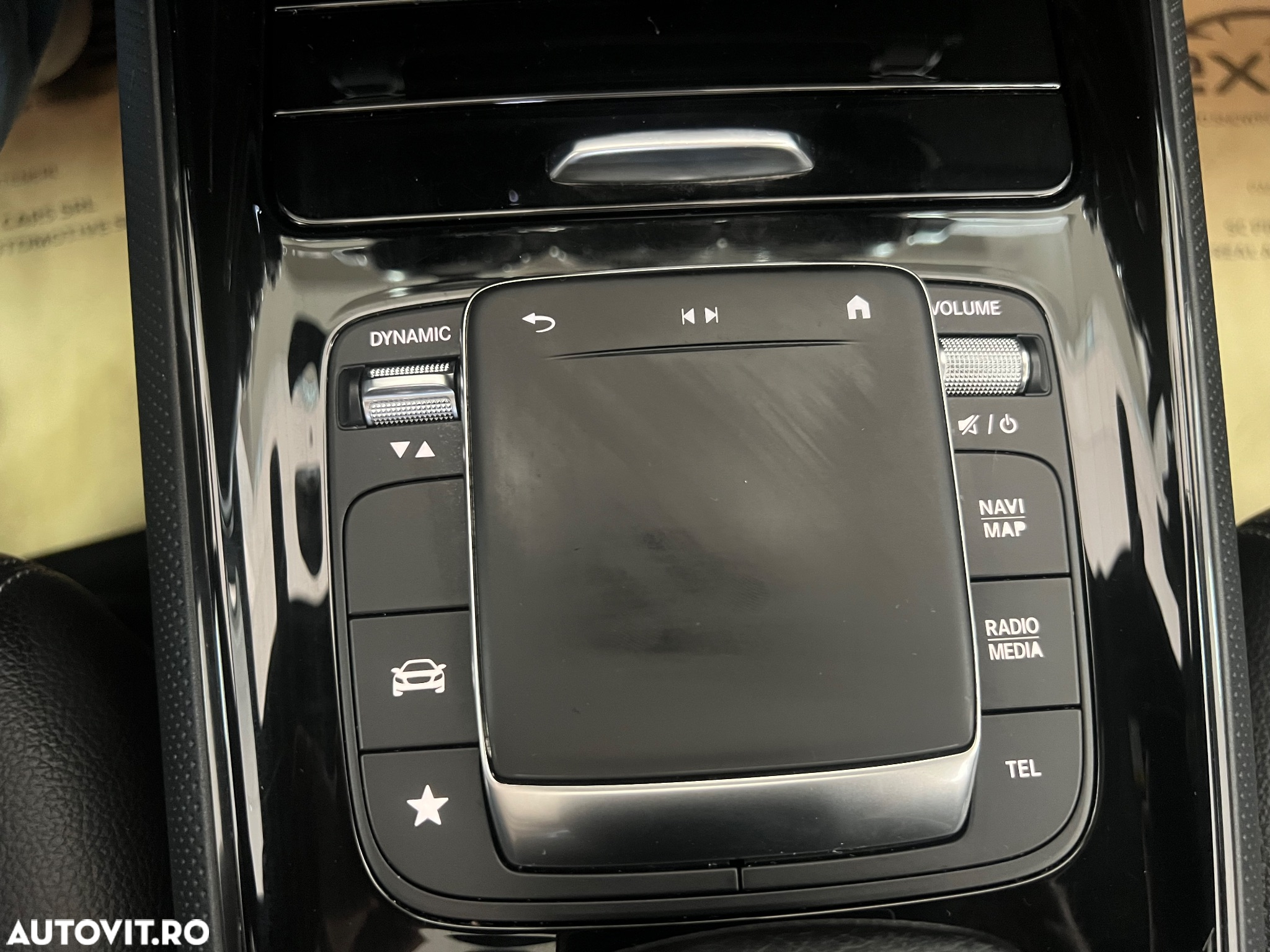 Mercedes-Benz GLB 200 d 4Matic 8G-DCT Special Edition - 32