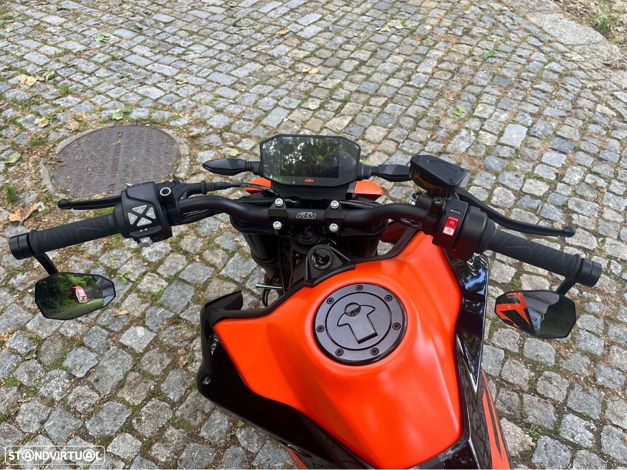 KTM Duke GP - 5