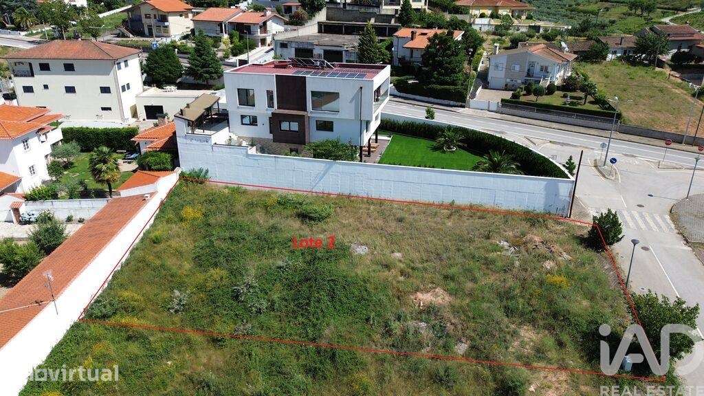 Terreno em Vilar de Nantes de 797,00 m2 - Grande imagem: 2/8