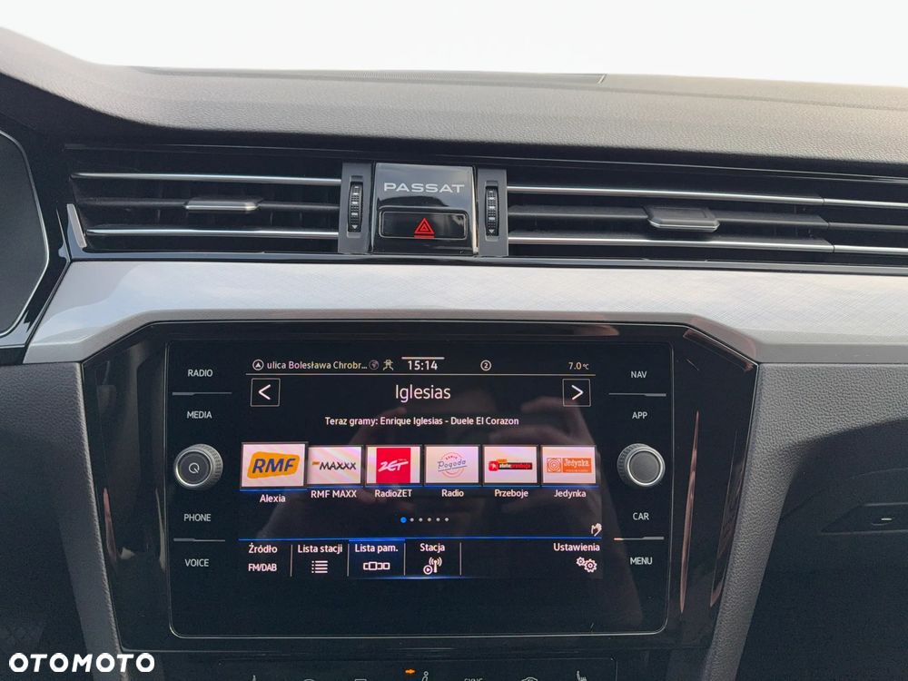 Volkswagen Passat - 14