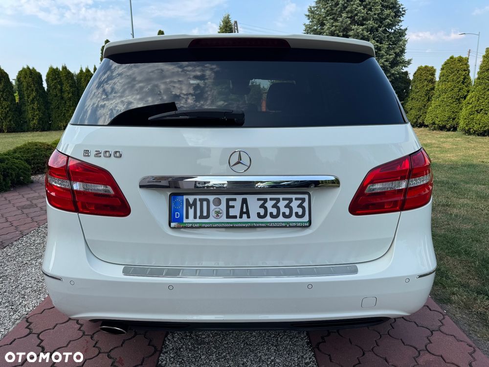 Mercedes-Benz Klasa B 200 7G-DCT AMG Line - 9