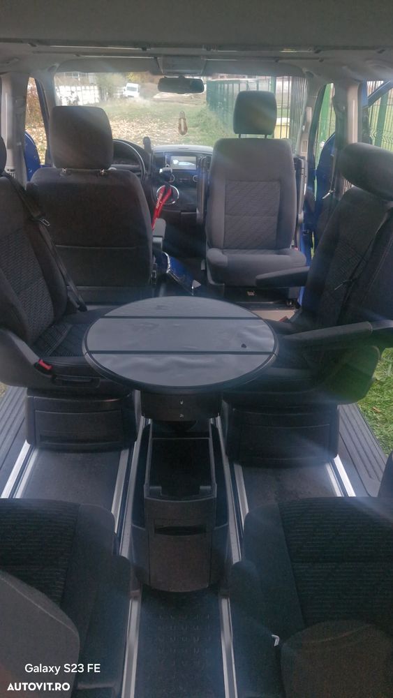 Volkswagen Multivan - 9