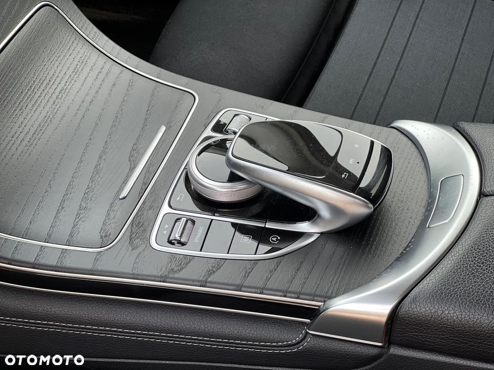 Mercedes-Benz GLC 350 d 4Matic 9G-TRONIC AMG Line - 21