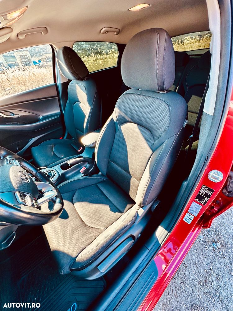 Hyundai i30 1.4 T-GDi 140CP 5DR 7DCT Exclusive - 10