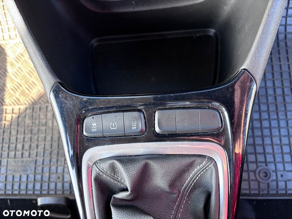 Opel Crossland X - 11