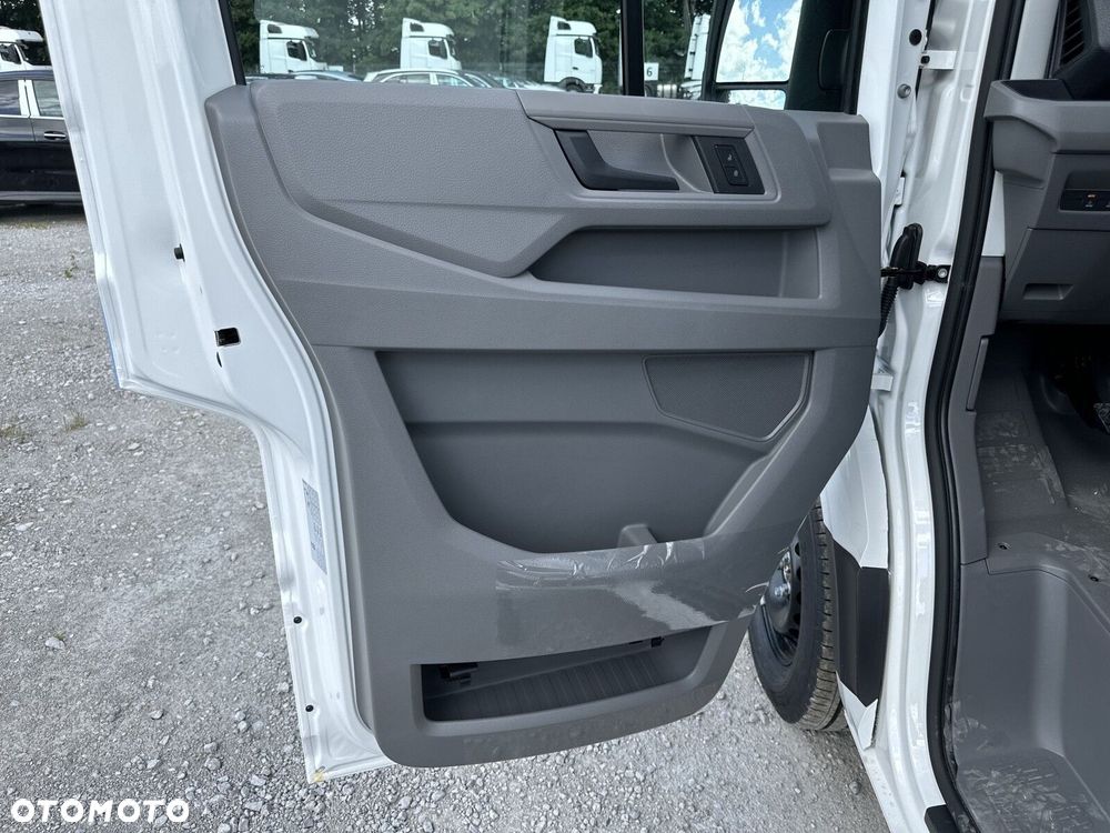 Volkswagen Crafter 35 furgon 140km 4490 - 11