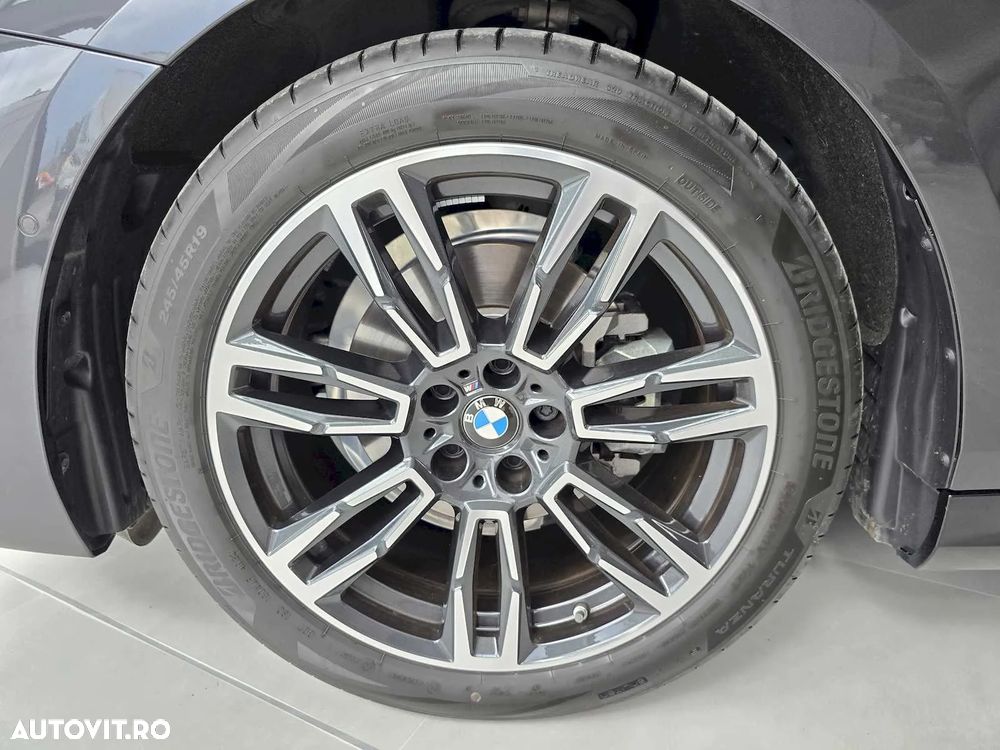 BMW Seria 5 520d AT MHEV - 30