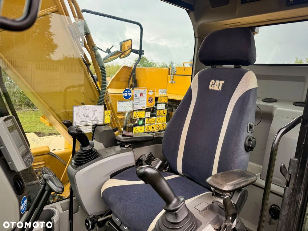 Caterpillar 313FL - 26