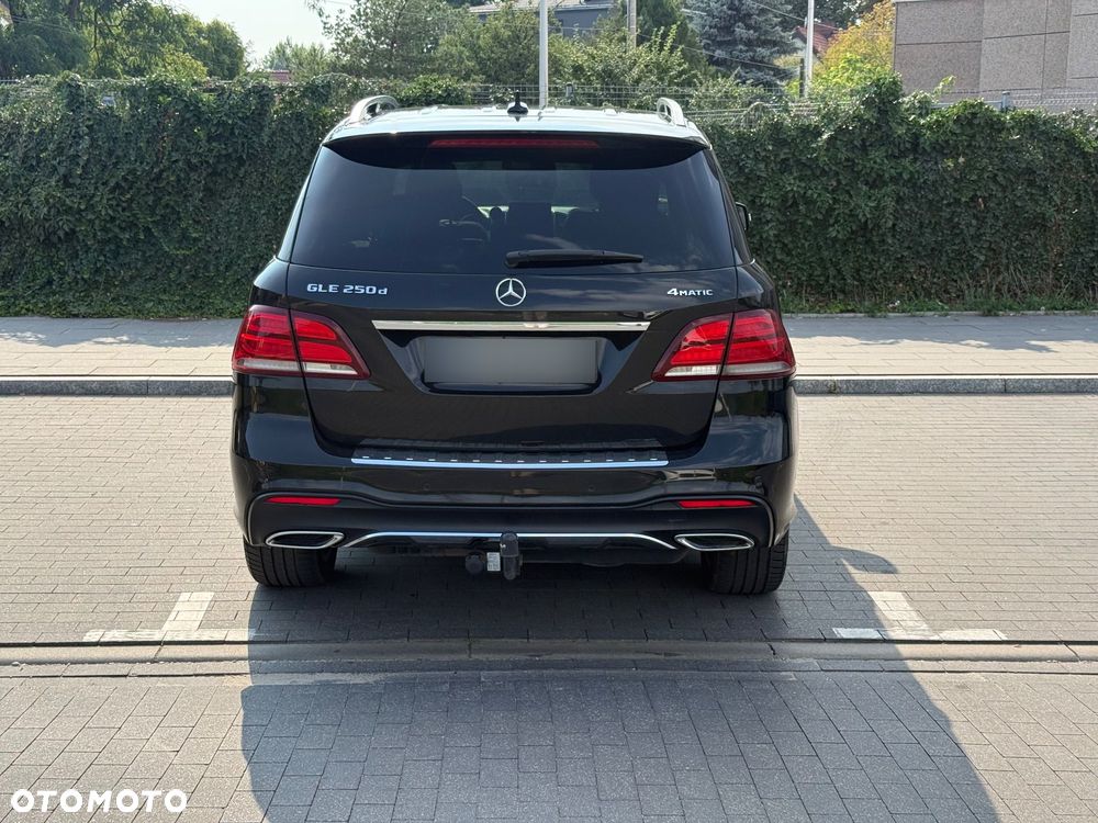 Mercedes-Benz Gle 250 D 2018 photo 3