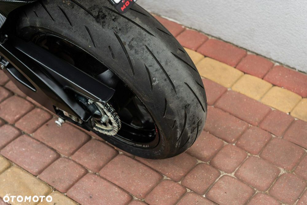 Suzuki GSX-R - 14