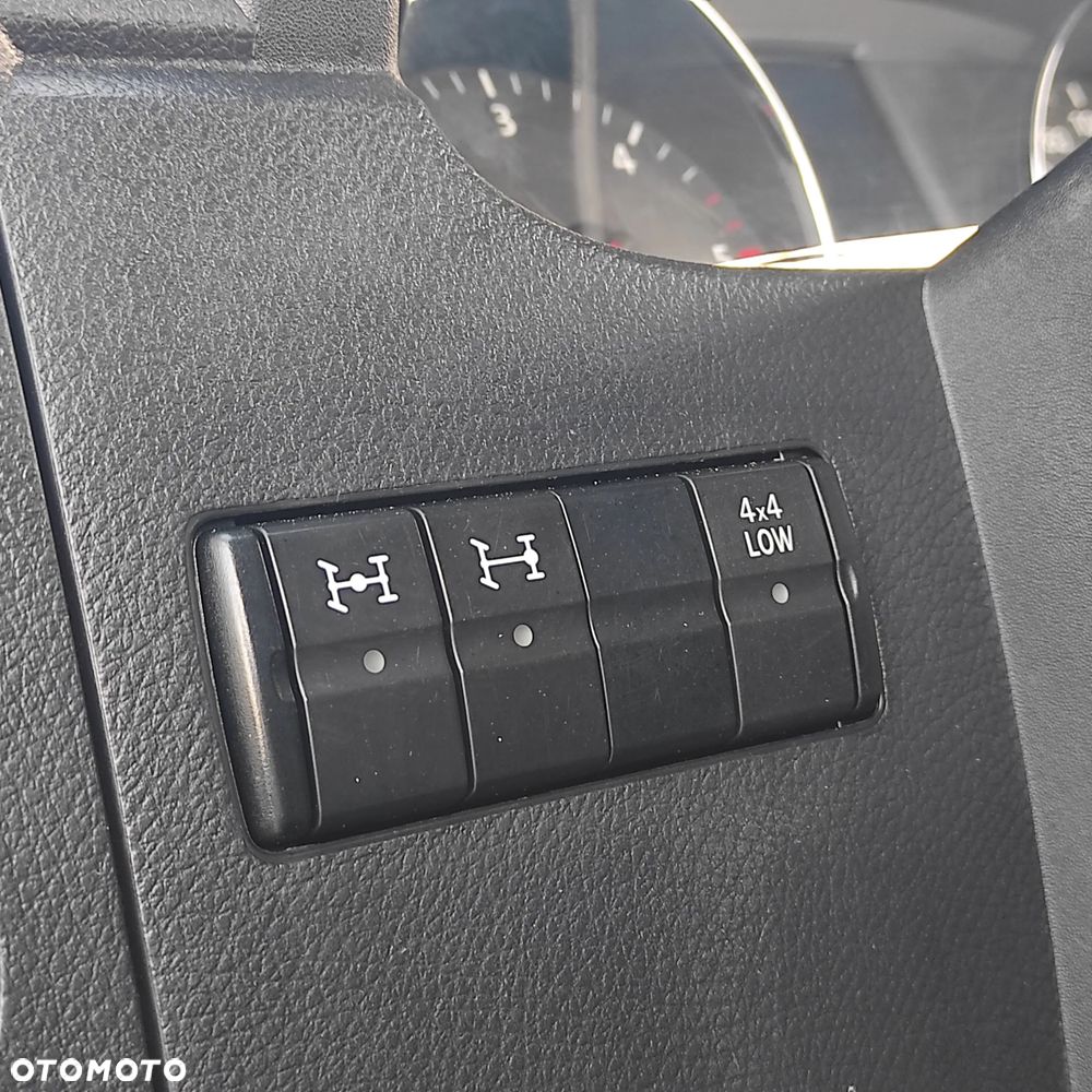 Volkswagen Crafter 4MOTION 4x4 2015/16 Skrzynia/Doka/Kamper 6 osób - 29