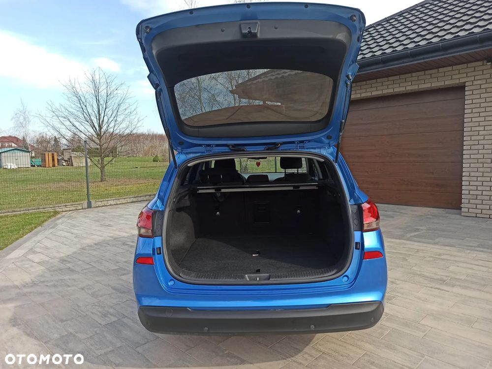 Hyundai i30 1.6 CRDi Premium - 9