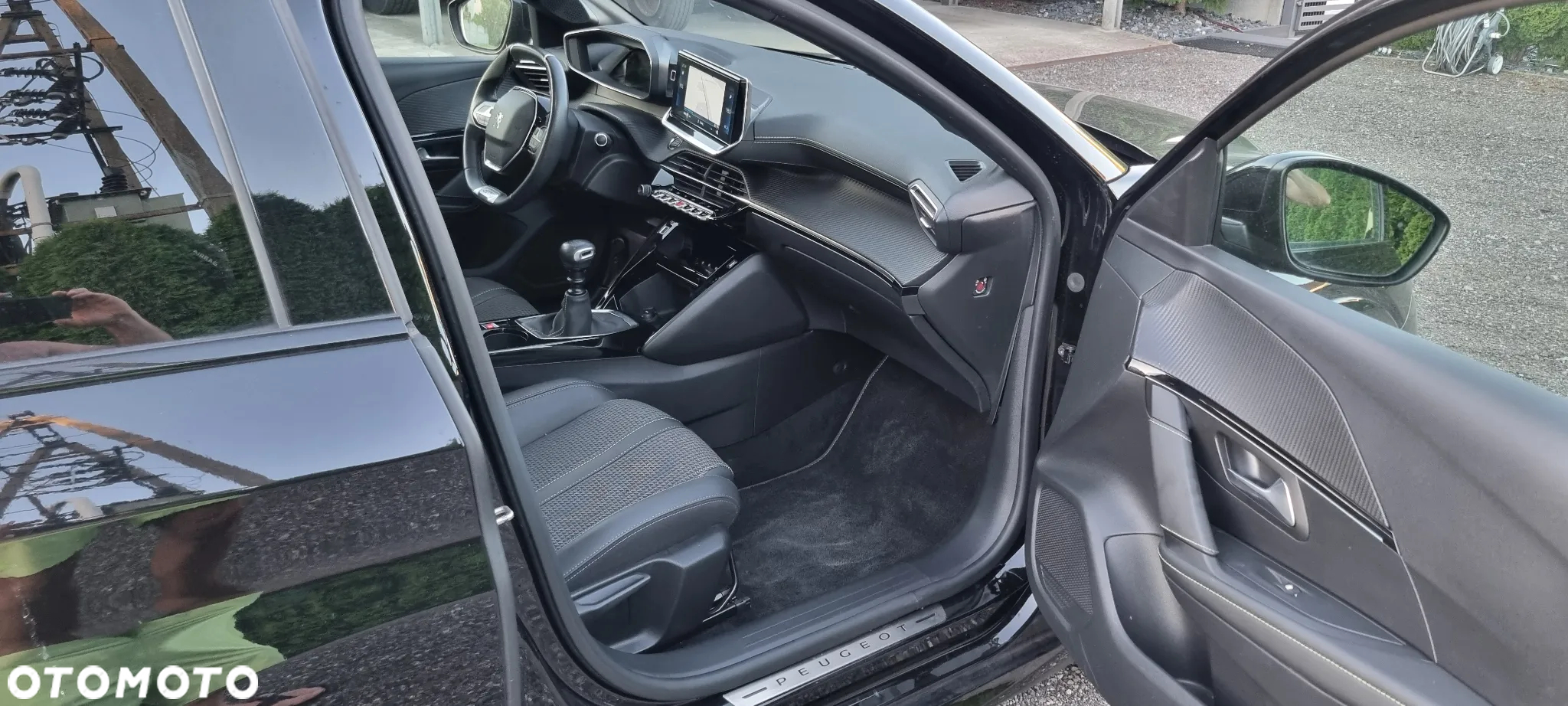 Peugeot 208 - 9
