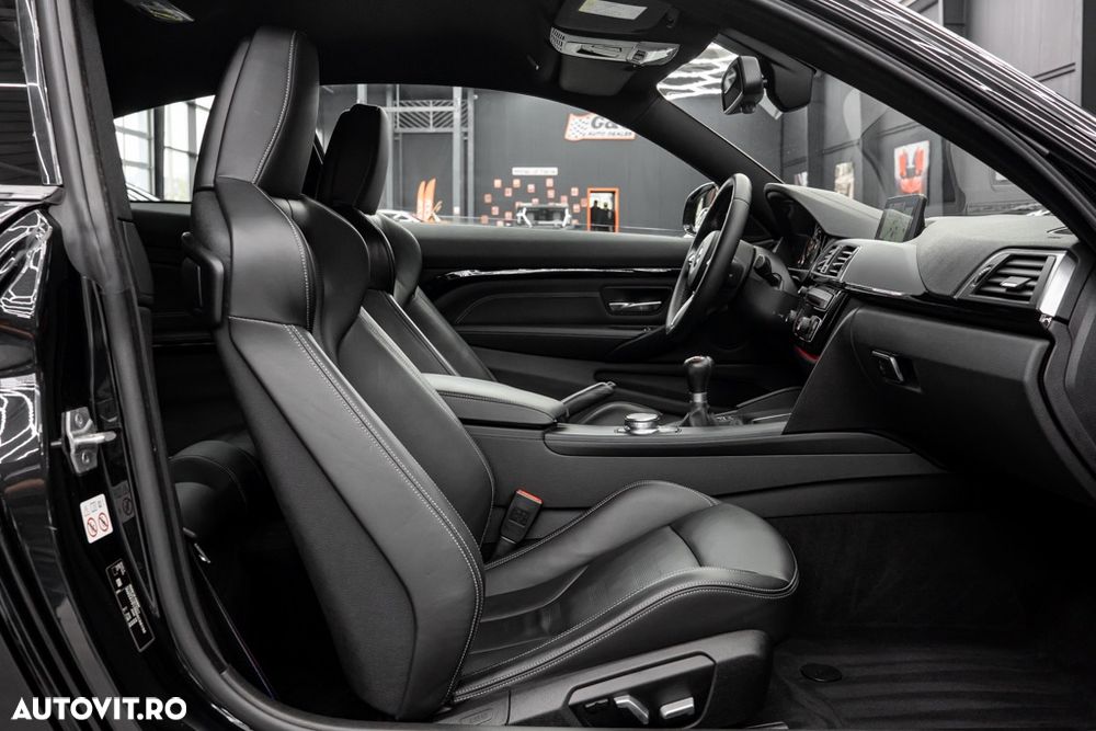 BMW M4 Coupe - 13