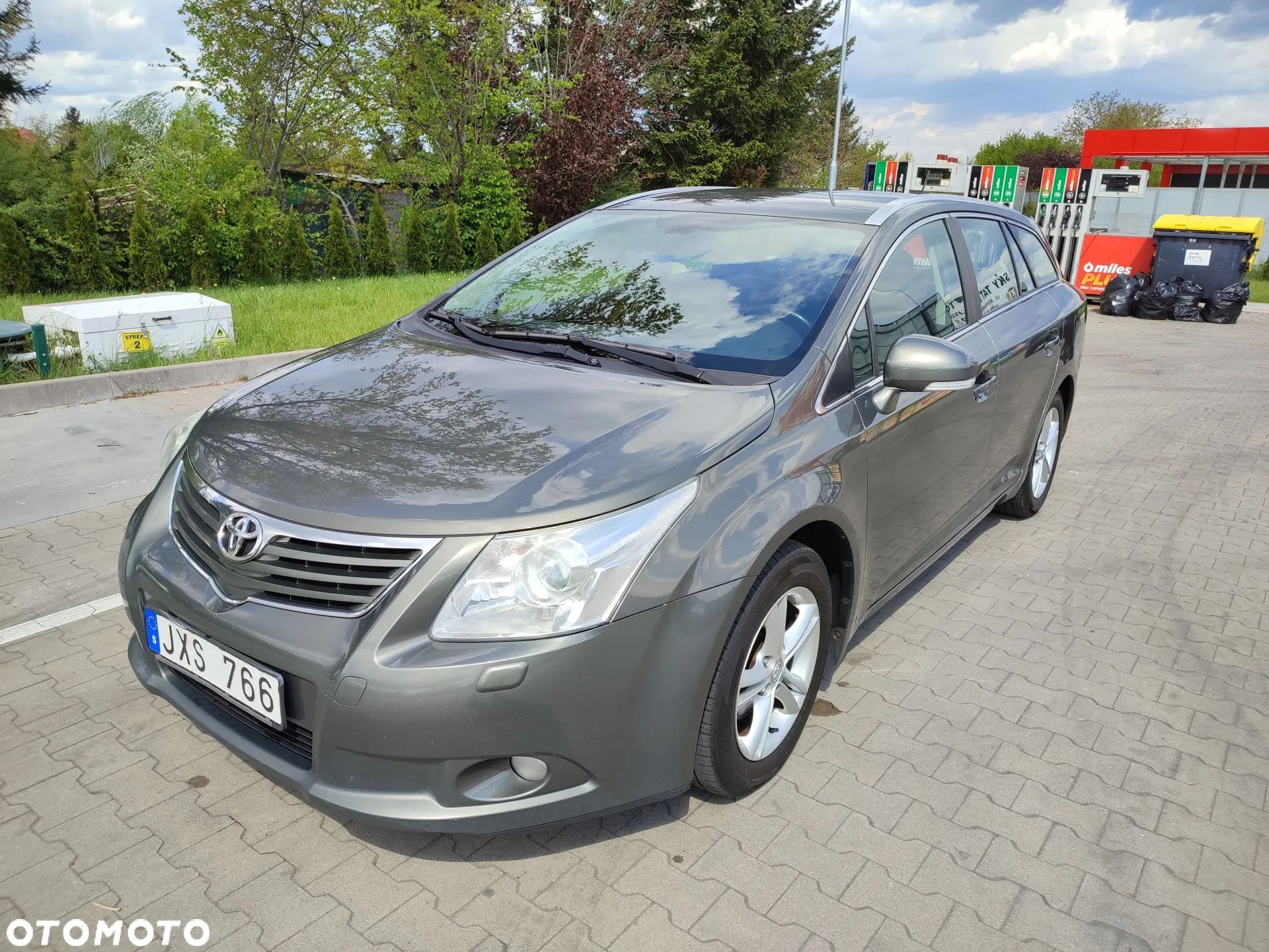 Toyota Avensis Combi 1.8 Comfort - 1