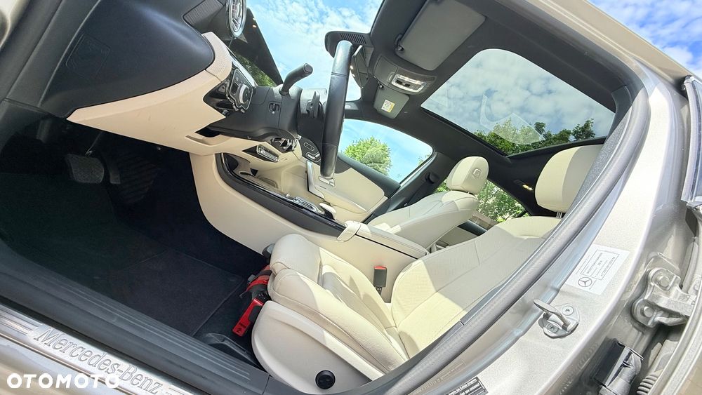 Mercedes-Benz Klasa A 220 4-Matic 7G-DCT - 10