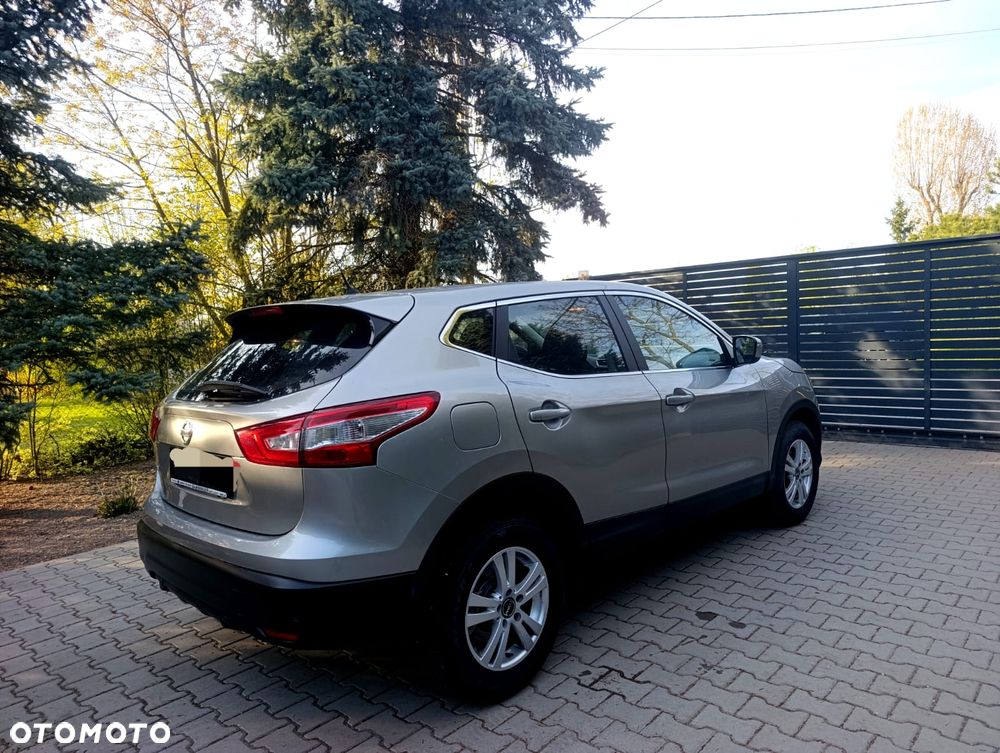 Nissan Qashqai 1.2 DIG-T Xtronic N-Vision - 8