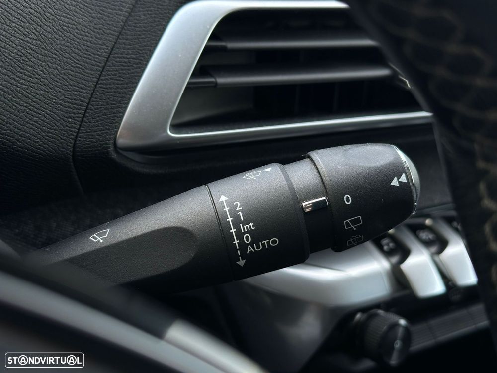 Peugeot 3008 1.5 BlueHDi Allure - 19