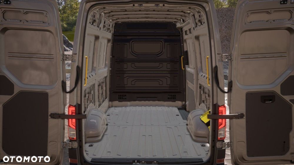 Volkswagen Crafter - 14