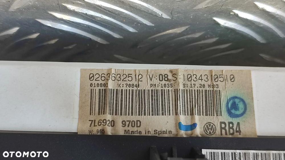 VW TOUAREG 7L 03-06R LICZNIK ZEGARY UK USA 7L6920970D BENZYNA - 3