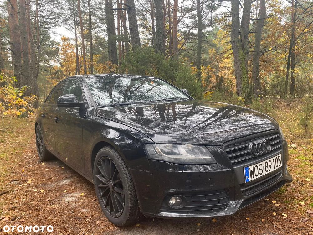 Audi A4 Limousine - 1