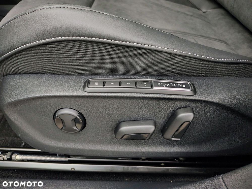 Volkswagen ID.7 - 17