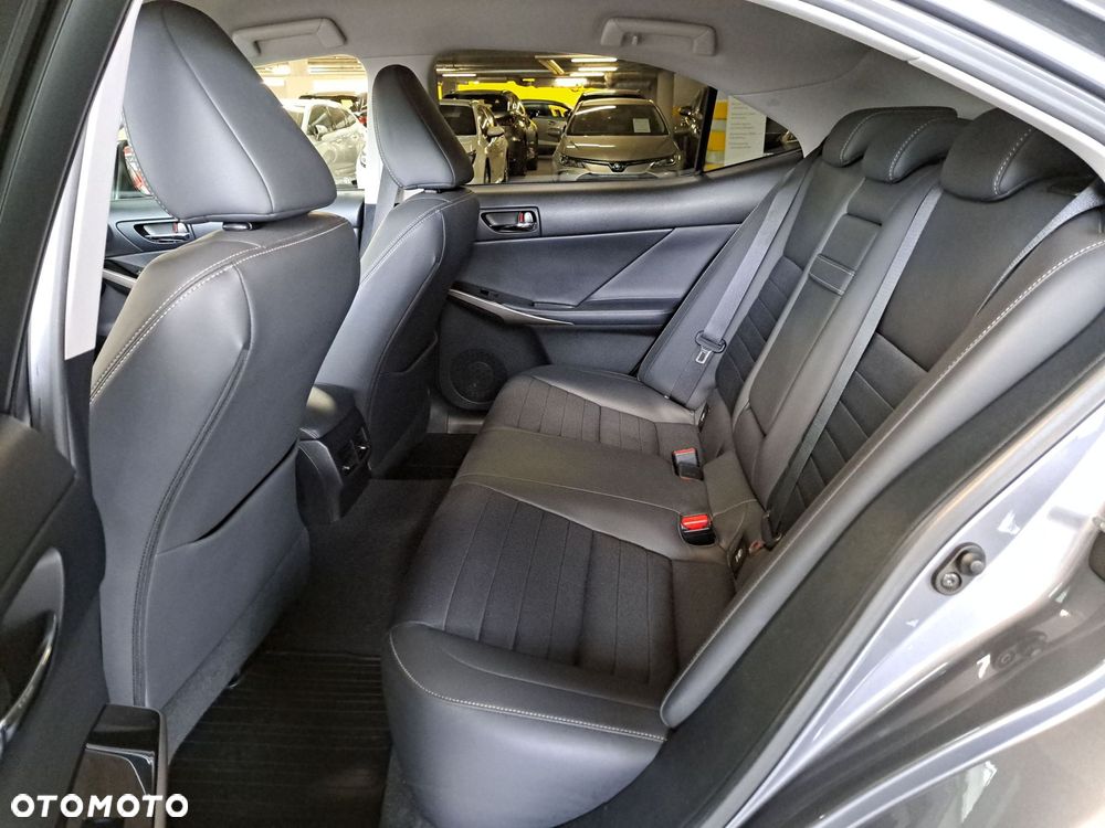 Lexus IS 250 Elite - 12