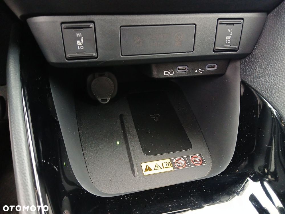 Toyota Yaris Hybrid 1.5 Style - 35