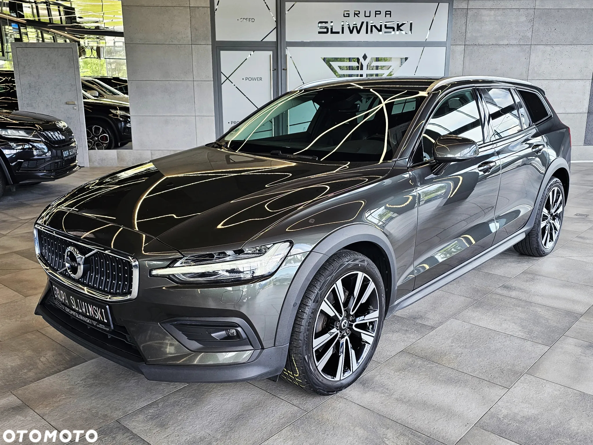 Volvo V60 Cross Country B4 D AWD Geartronic - 3