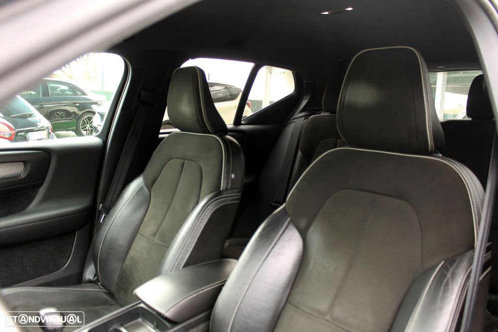 Volvo XC 40 1.5 T3 R-Design Tech Edition - 7