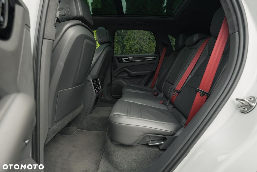Porsche Cayenne Standard - 15