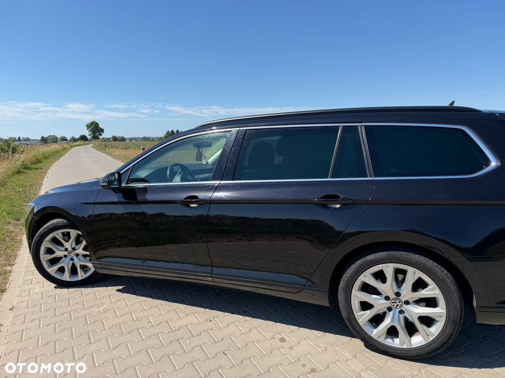 Volkswagen Passat 2.0 TDI SCR Comfortline - 21