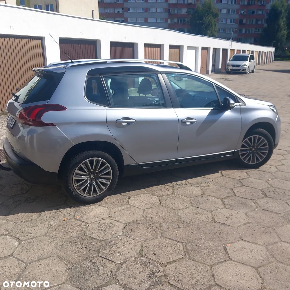 Peugeot 2008 - 10