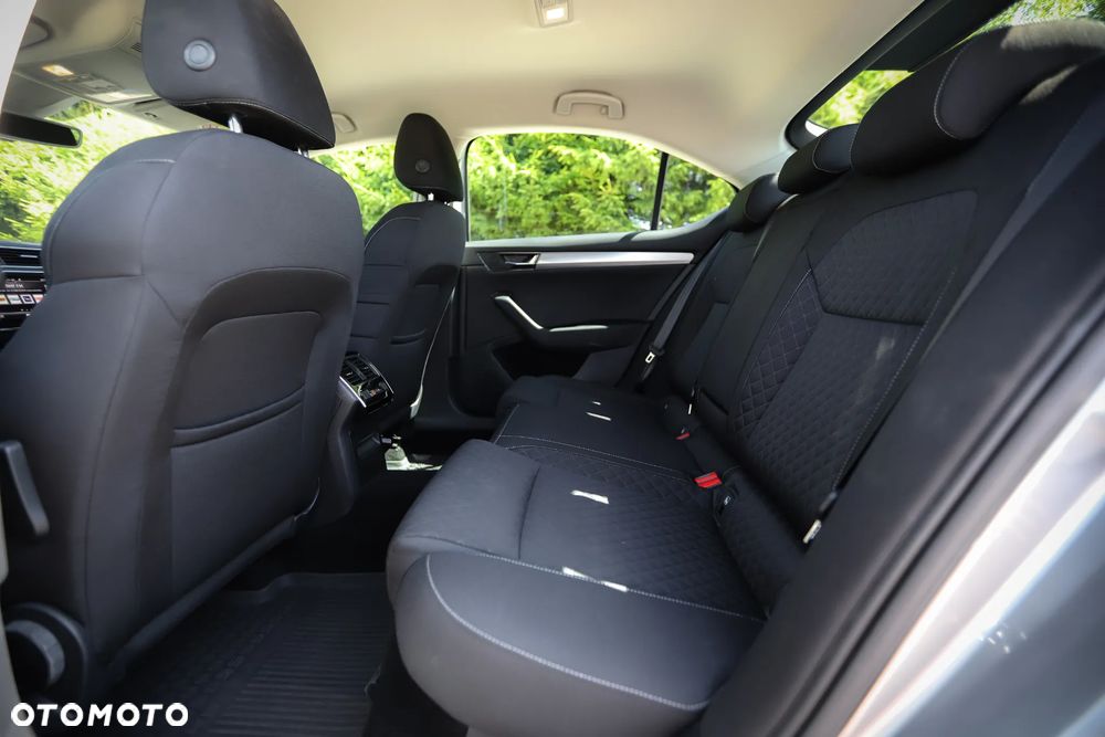 Skoda Superb 1.5 TSI Active DSG - 14