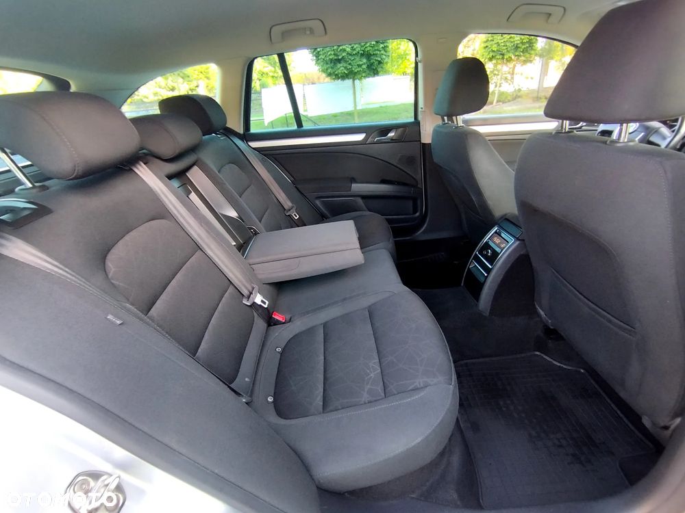 Skoda Superb 2.0 TDI Family - 14