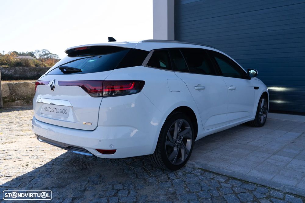Renault Mégane Sport Tourer 1.6 E-Tech Plug-In Hybrid R.S. Line - 28